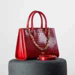 BENOIT LONDON RED CAROLINE