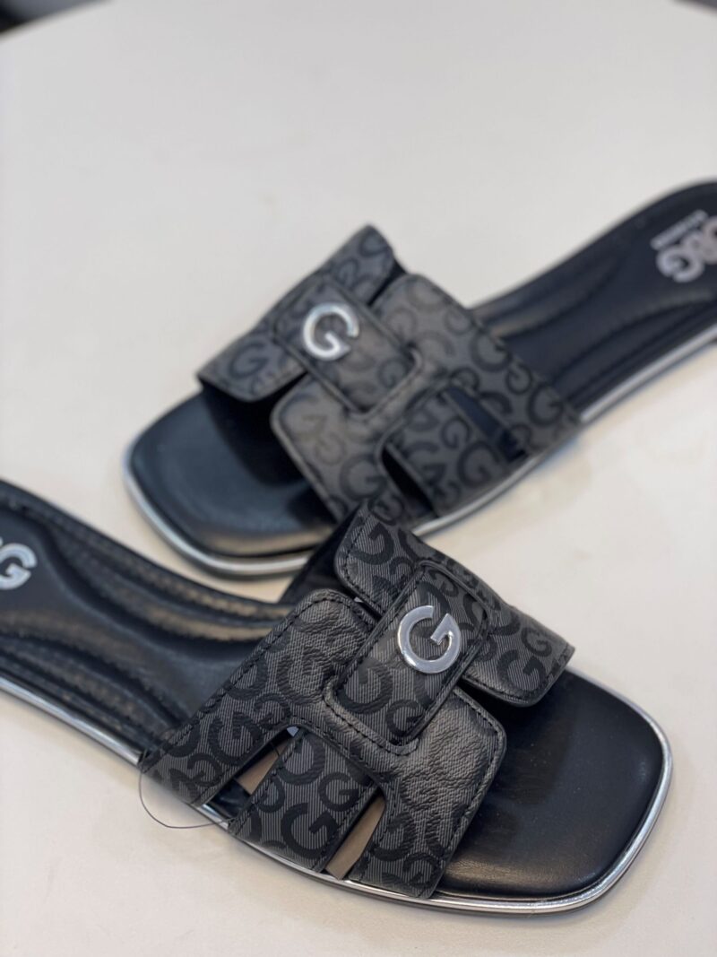 GBG BLACK PRINT FLATS