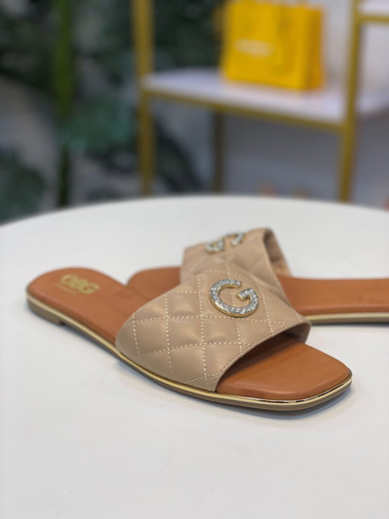 GBG BEIGE QUILTED FLATS
