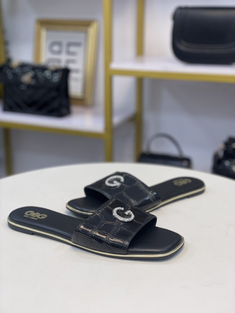GBG BLACK CROC FLATS