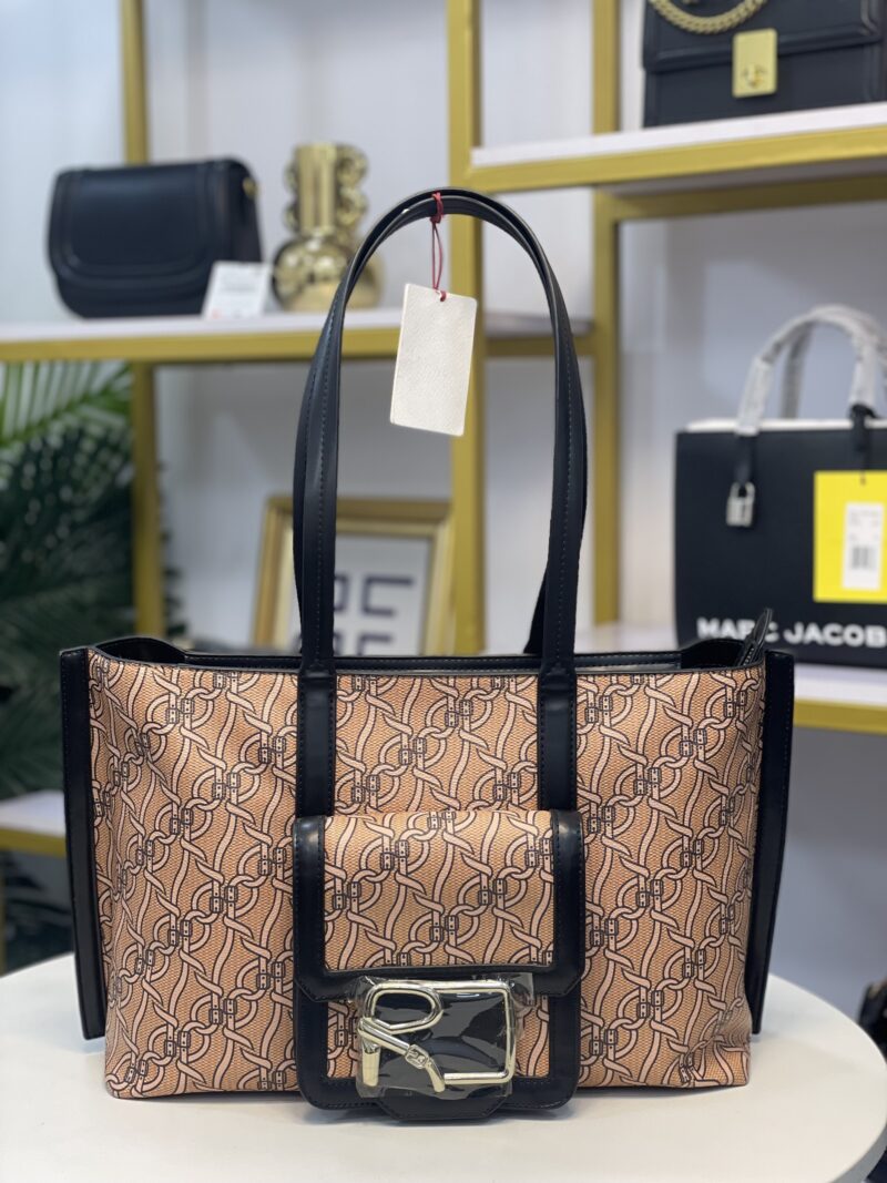 ROBERTA DI CAMERINO TOTE